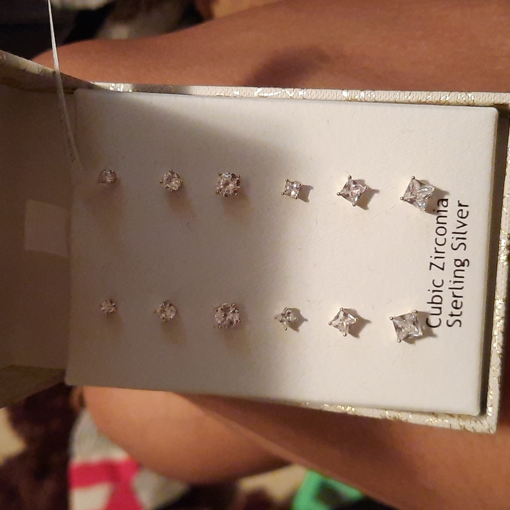 Gorgeous 14K Yellow Gold over sterling silver 6 pairs! earrings Round & Princess